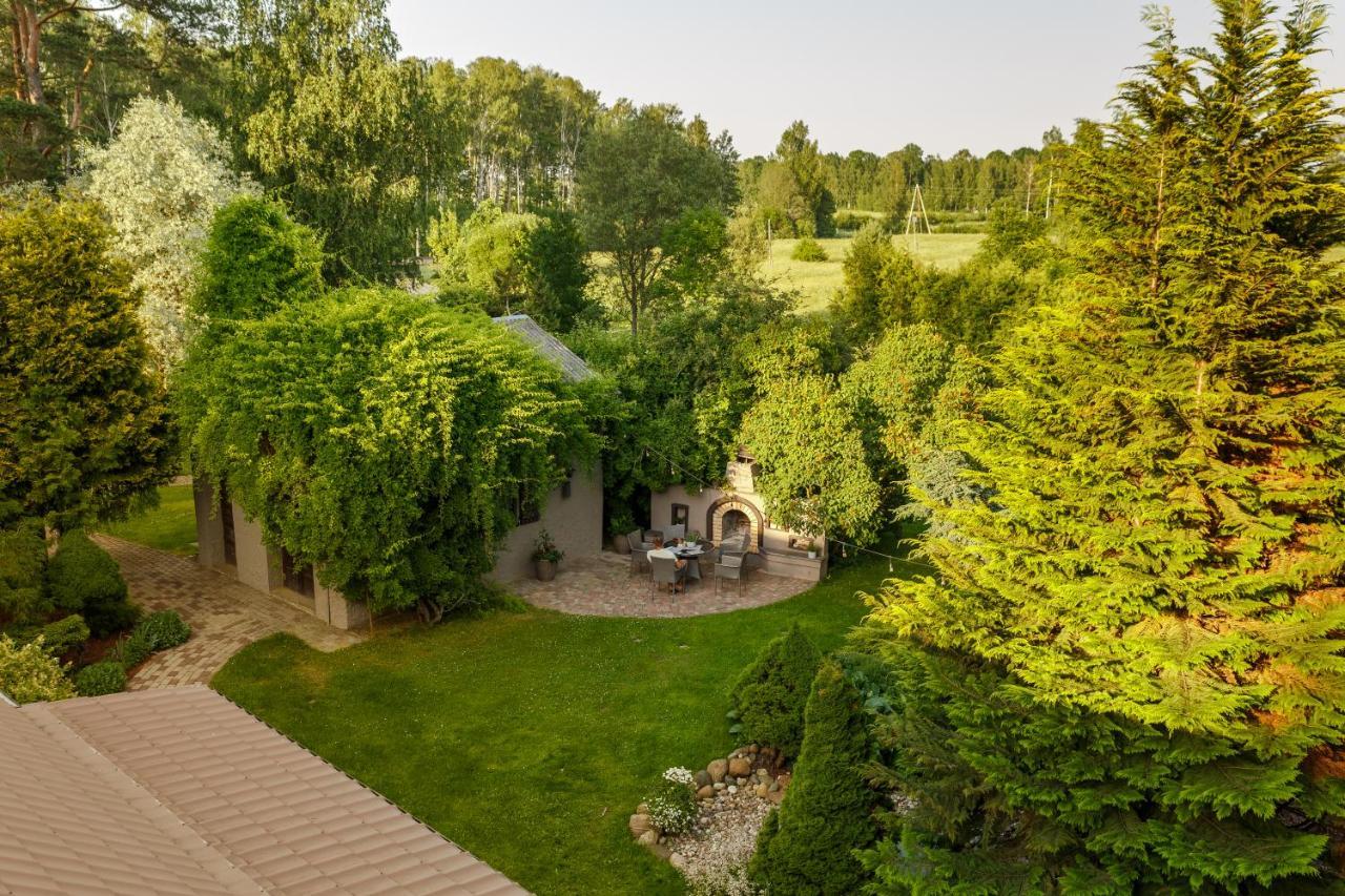 Hotel Plavas Ainaži Esterno foto